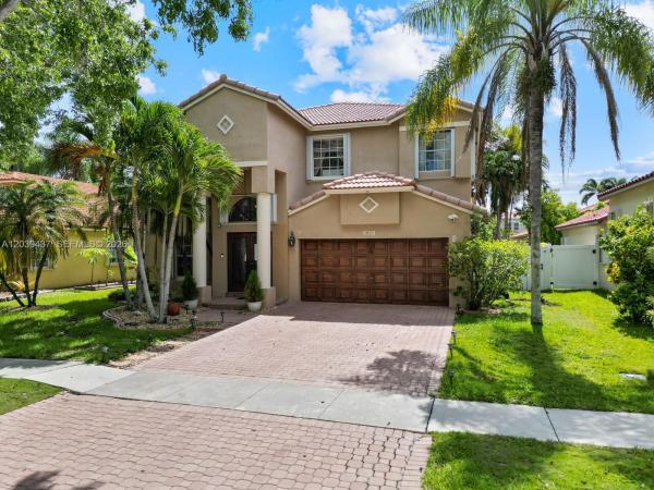 Chapel Lake Estates, 1021 NW 185th Ter, Pembroke Pines, Florida 33029, image 1
