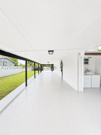 20600 SW 118th Pl, Unincorporated Dade County, Florida 33177, image 2