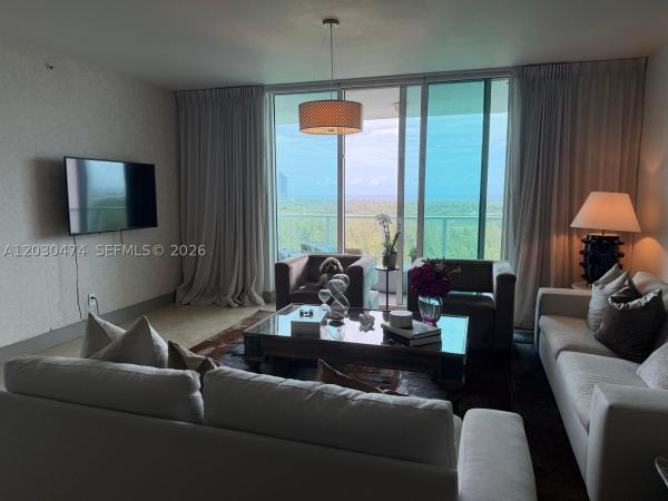 14951 Royal Oaks Ln #2001, North Miami, Florida 33181, image 2