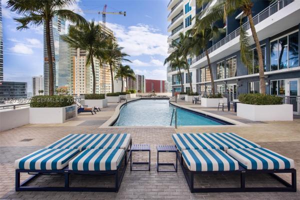 Infinity At Brickell, 60 SW 13th St #2600, Miami, Florida 33130, image 3