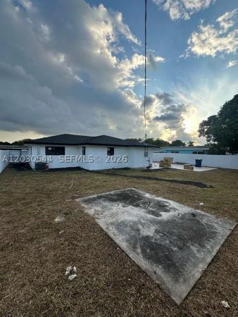 Windward Estates, 2041 NW 190th Ter, Miami Gardens, Florida 33056, image 2