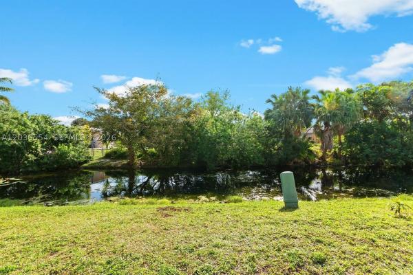 Deer Run Villas, 4119 Coral Springs Dr #C6, Coral Springs, Florida 33065, image 2
