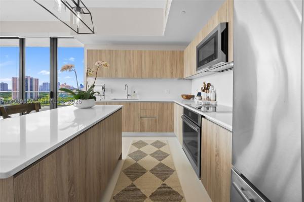 Aventura Parksquare Residences, 2960 NE 207th St #PH-10, Aventura, Florida 33180, image 1