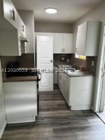 1820 NW 127th St, Unincorporated Dade County, Florida 33167, image 2