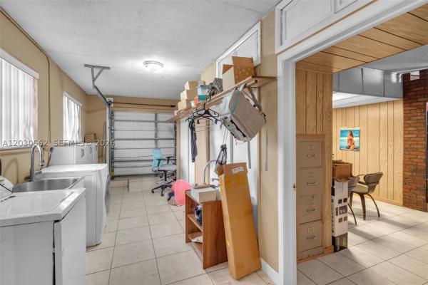 1320 SW 84th Ave, Unincorporated Dade County, Florida 33144, image 1