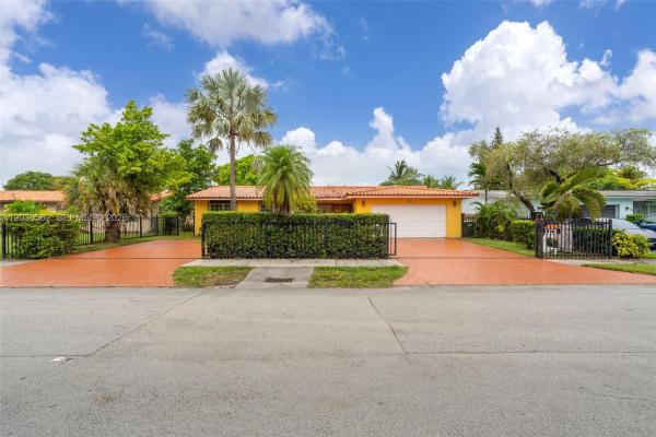 1320 SW 84th Ave, Unincorporated Dade County, Florida 33144, image 1