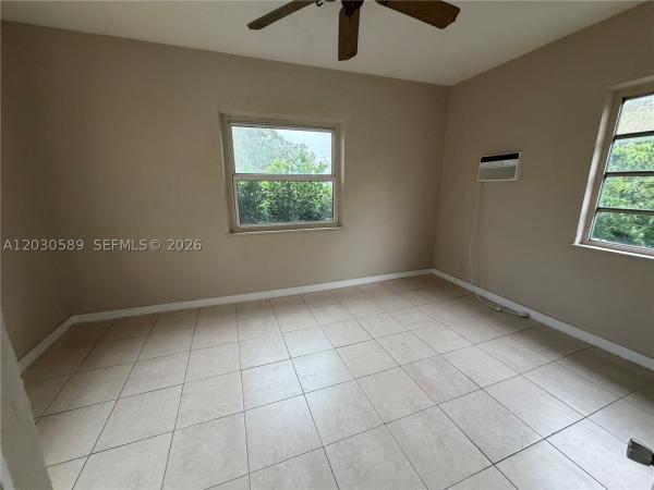1420 NW 26th Ave #TOP, Miami, Florida 33125, image 1