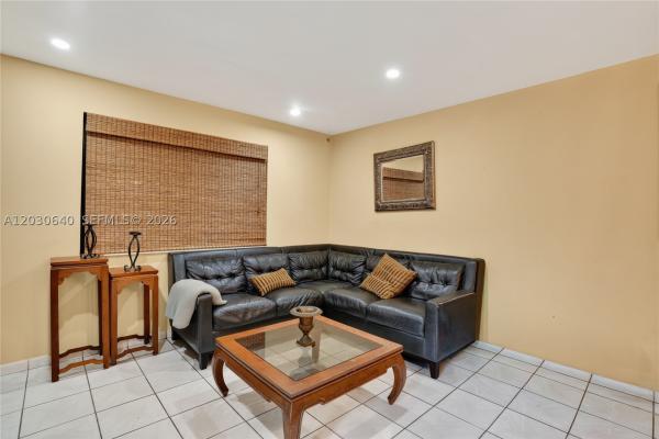 14250 SW 94th Cir Ln #104-31, Unincorporated Dade County, Florida 33186, image 2