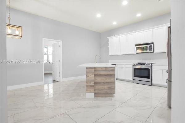Isles At Weston, 19548 S Whitewater Ave, Weston, Florida 33332, image 3