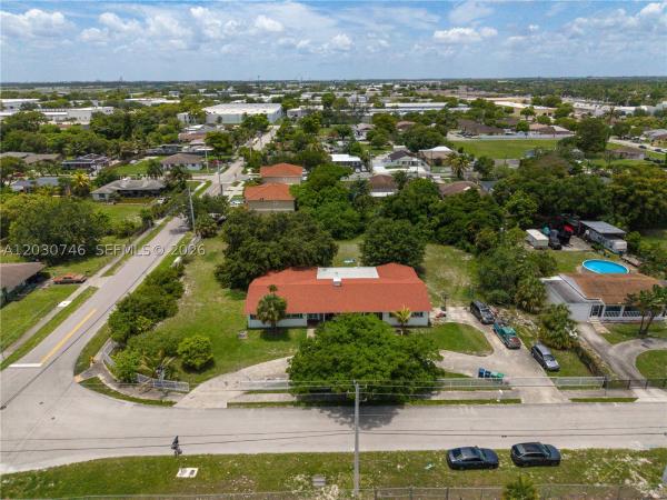 Venetian Acres, 16300 NW 44th Ct, Miami Gardens, Florida 33054, image 2