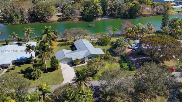 Oakridge Estates, 11625 SW 70th Ave, Pinecrest, Florida 33156, image 3