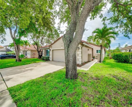 Brittany Bay At Silver Lakes, 1901 NW 180th Way, Pembroke Pines, Florida 33029, image 3