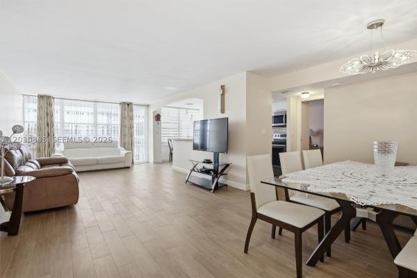 Winston Towers 400, 231 174th St #901, Sunny Isles Beach, Florida 33160, image 2