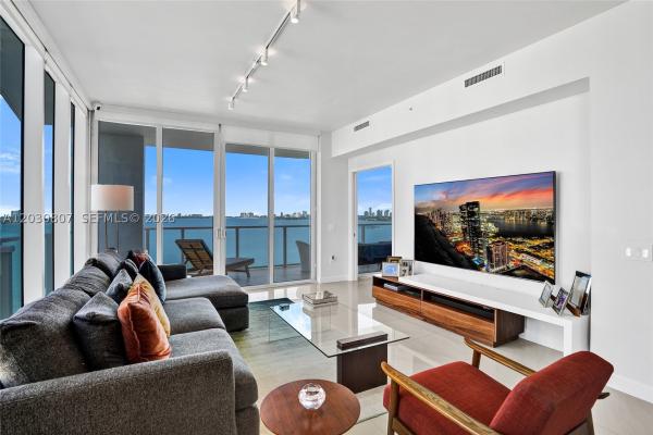 The Crimson, 601 NE 27th St #1507, Miami, Florida 33137, image 2