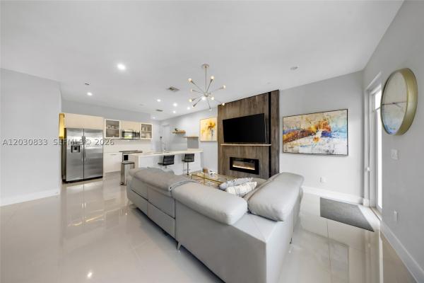 Galleria Lofts, 1025 NE 18th Ave #104, Fort Lauderdale, Florida 33304, image 2