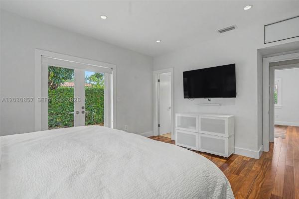 Riviera, 5510 Orduna Dr, Coral Gables, Florida 33146, image 2