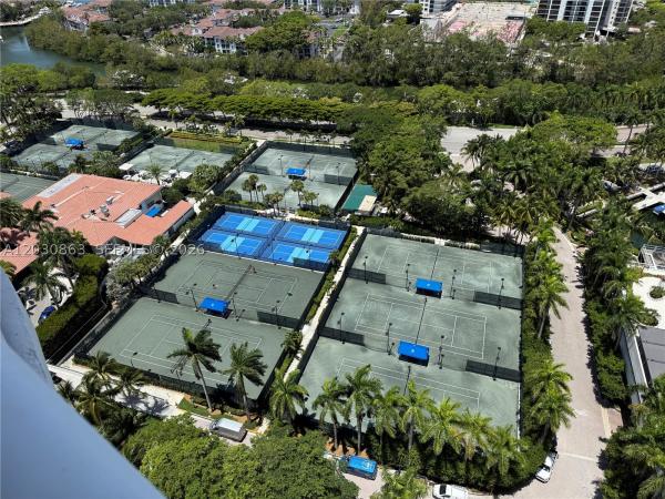 7000 Island Boulevard, 7000 Island Blvd #2403, Aventura, Florida 33160, image 2