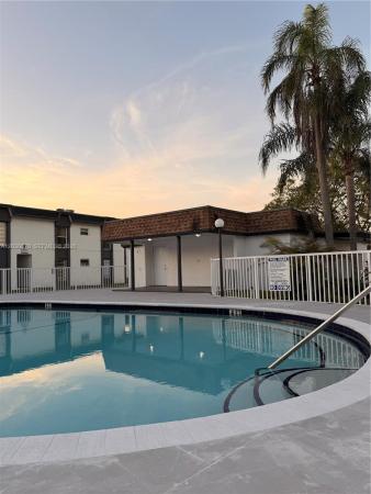 7250 SW 94th Pl #B-8, Unincorporated Dade County, Florida 33173, image 1