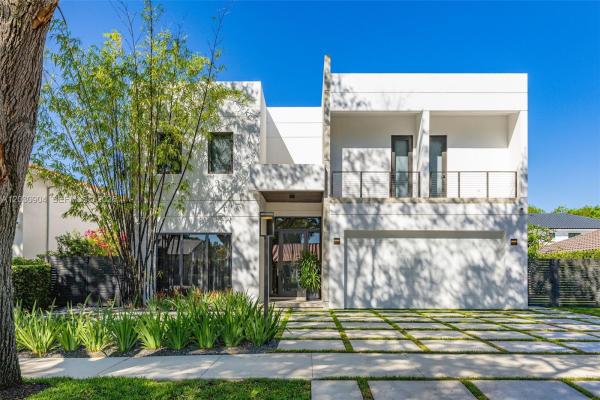 Royal Oaks, Miami Lakes, Florida 33016, image 1
