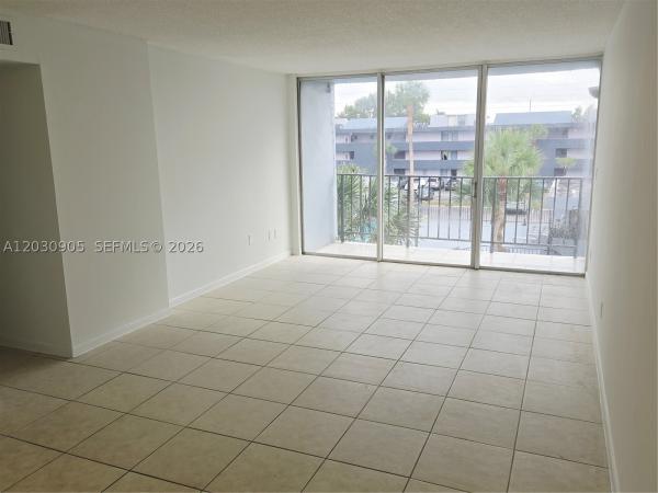 8821 W Flagler St #313, Unincorporated Dade County, Florida 33174, image 2