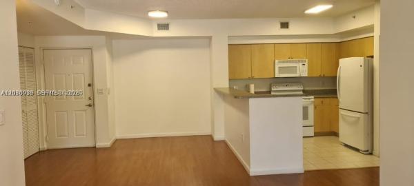 8020 N Nob Hill Rd #205, Tamarac, Florida 33321, image 2