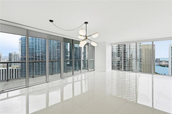 Icon Brickell Tower 1, 465 Brickell Ave #3202, Miami, Florida 33131, image 3