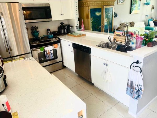 Point East, 3020 Marcos Dr #S-110, Aventura, Florida 33160, image 3