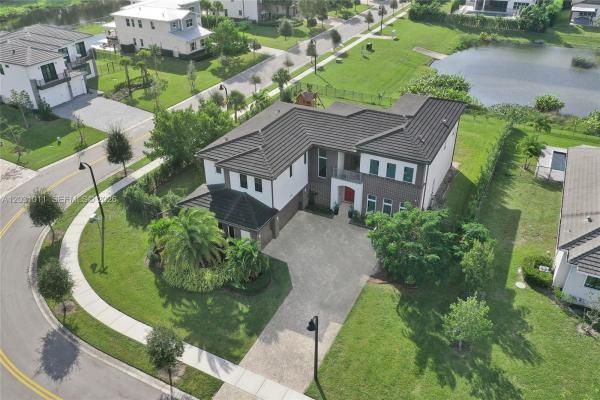 Stillwater Shores, 6804 N Stillwater Shores Dr, Davie, Florida 33314, image 1