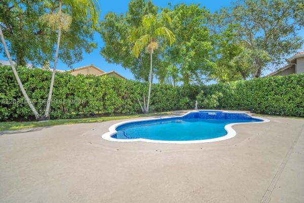 The Fairways At Eagle Trace, 1776 W Eagle Trace Blvd W, Coral Springs, Florida 33071, image 3