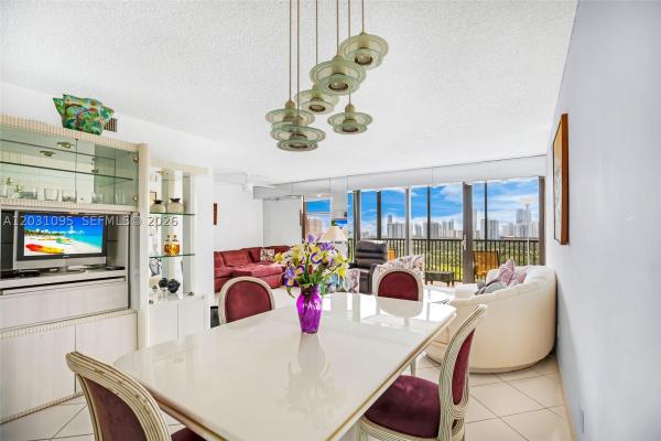 Coronado Tower 2, 20301 W Country Club Dr #2228, Aventura, Florida 33180, image 2