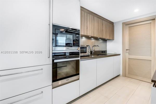 Brickell Flatiron, 1000 Brickell Plz #4609, Miami, Florida 33131, image 1