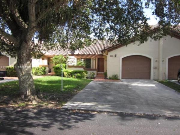 11449 SW 84th Ln, Unincorporated Dade County, Florida 33173, image 1