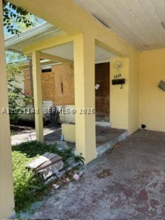 Melrose Park Estates, 2824 SW 9th St, Fort Lauderdale, Florida 33312, image 1
