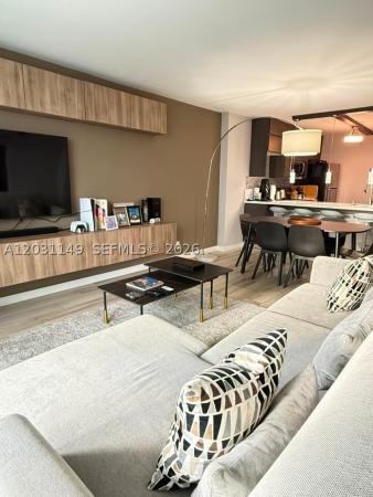 Arlen House East, 100 Bayview Dr #912, Sunny Isles Beach, Florida 33160, image 1