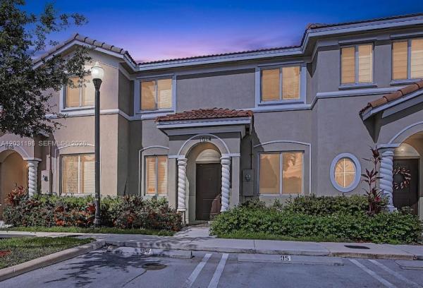 Towns At Seascape, 1014 SE 23rd Ave, Homestead, Florida 33035, image 1