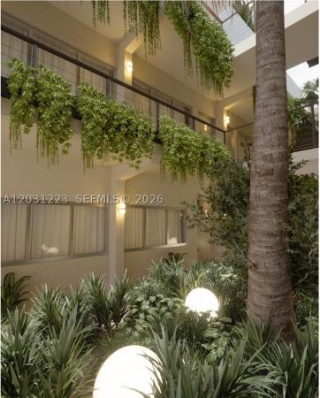 260 Collins Ave #303, Miami Beach, Florida 33139, image 1