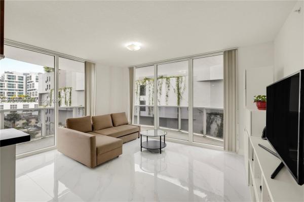 23 Biscayne Bay, 601 NE 23rd St #706, Miami, Florida 33137, image 1