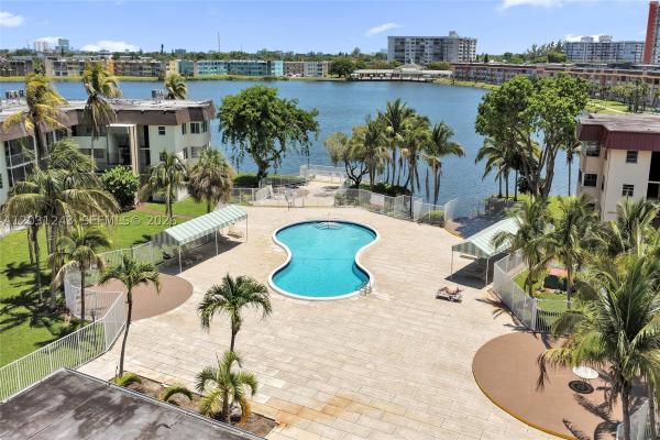 1400 NE 191st St #343, Unincorporated Dade County, Florida 33179, image 2