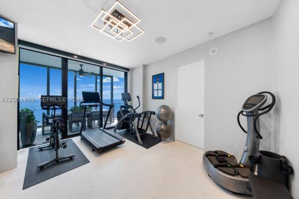 Porsche Design Tower, 18555 Collins Ave #4405, Sunny Isles Beach, Florida 33160, image 2