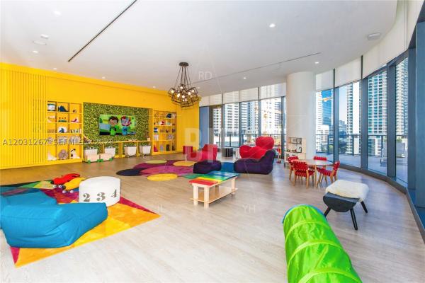 Brickell Heights East, 45 SW 9th St #3806, Miami, Florida 33130, image 2