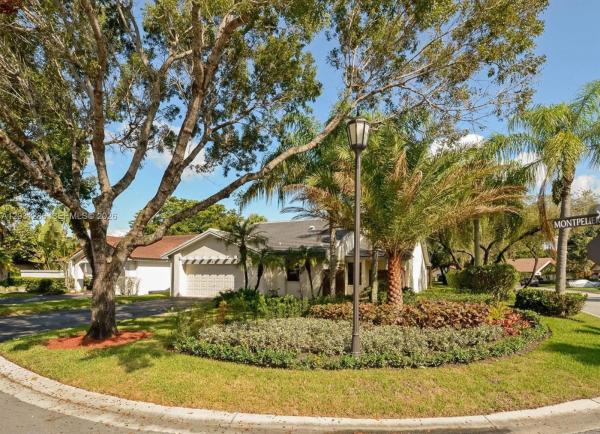 2182 Montpeliar, Weston, Florida 33326, image 1