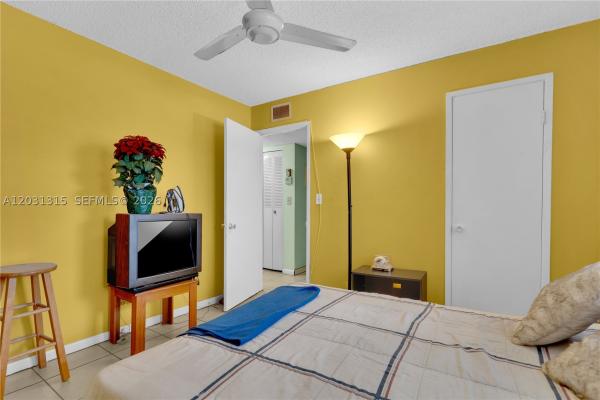 Tallwood West, 1200 Tallwood Ave #202, Hollywood, Florida 33021, image 2