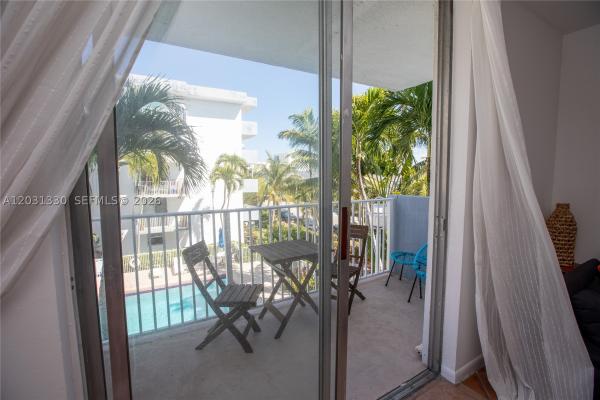 North Bay Villas, 1801 S Treasure Dr #321, North Bay Village, Florida 33141, image 2