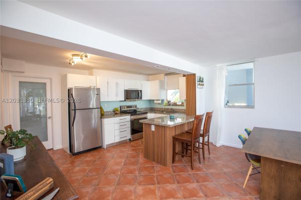 North Bay Villas, 1801 S Treasure Dr #321, North Bay Village, Florida 33141, image 3