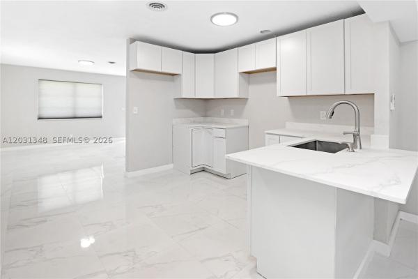 Tamarac Lakes North, 2700 NW 52nd Ct, Tamarac, Florida 33309, image 2