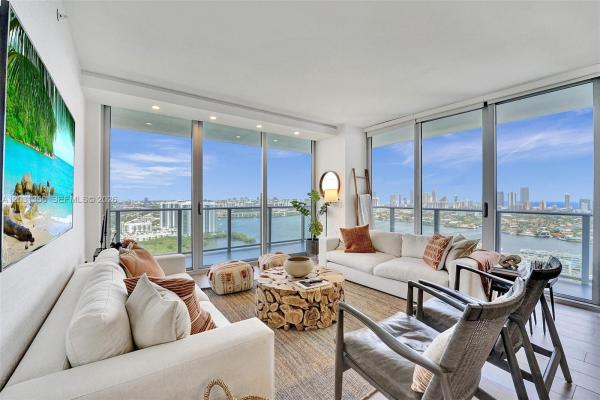 The Harbour North Tower, 16385 Biscayne Blvd #3107, North Miami Beach, Florida 33160, image 1