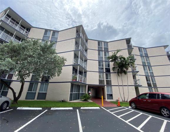 7075 NW 186th St #C308, Hialeah, Florida 33015, image 2
