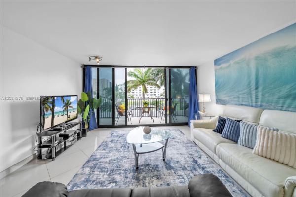 Grenoble At Quadomain, 2101 S Ocean Dr #204, Hollywood, Florida 33019, image 1