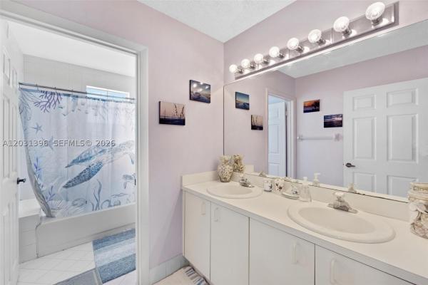 Monterey Lakes, 9314 SW 212th Ter, Cutler Bay, Florida 33189, image 3