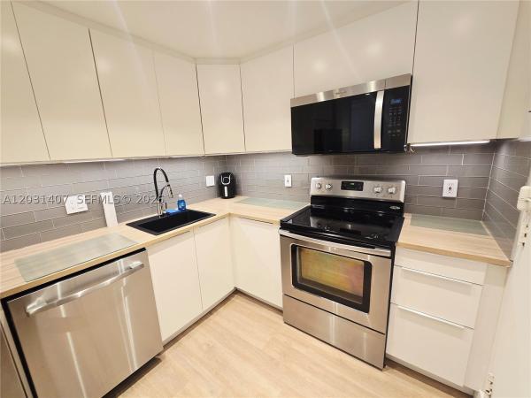 South Bay Club, 800 West Ave #618, Miami Beach, Florida 33139, image 2
